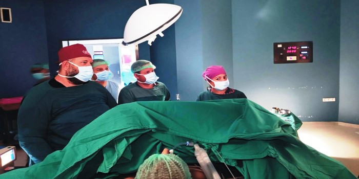 Kahta’da ilk defa kapalı yöntemle karın fıtığı tedavisi yapıldı